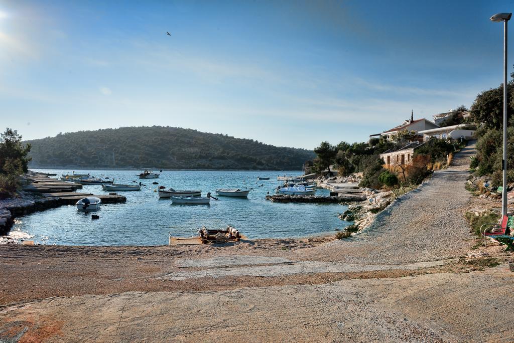 Holiday Home Mirna Vala Sevid Exterior photo